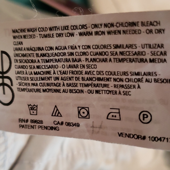 Gloria Vanderbilt Amanda Jeans - Picture 15 of 16